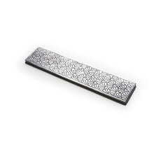 Quemador de Incienso - Siete Chakras de Metal Adornado - 10.75"